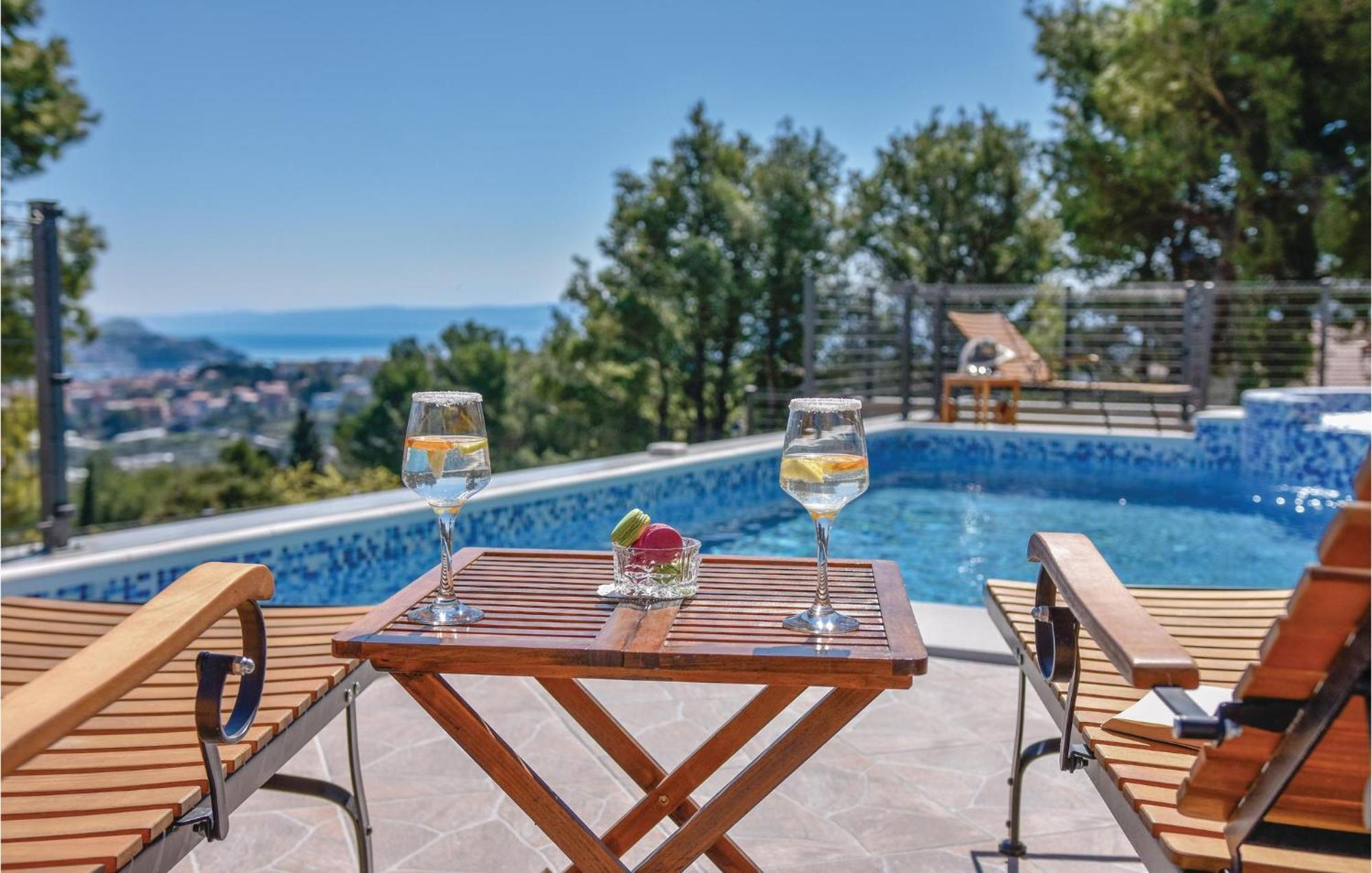 Lovely Home In Split With Jacuzzi Exteriér fotografie