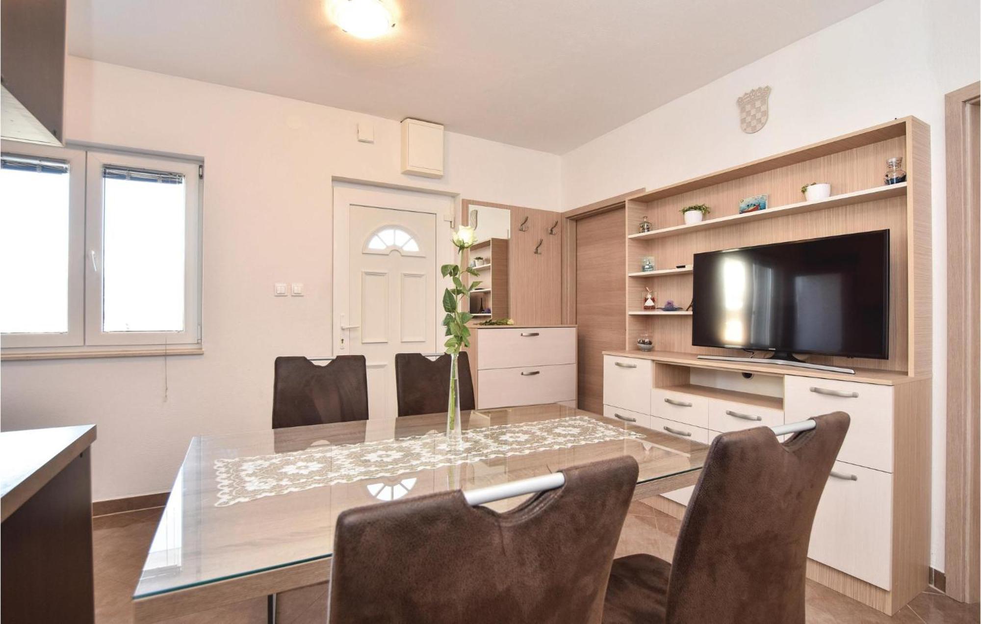Lovely Home In Split With Jacuzzi Exteriér fotografie